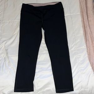 Marika Sport Black Capri Leggings